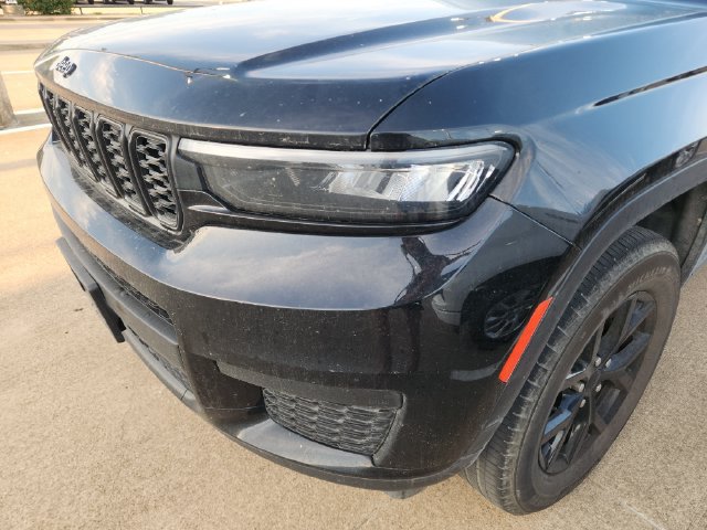 Used 2024 Jeep Grand Cherokee L Laredo AWD/4WD image 8
