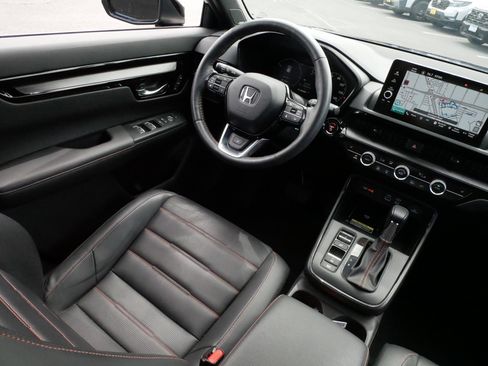 Used 2023 Honda CR-V Sport Touring image 9