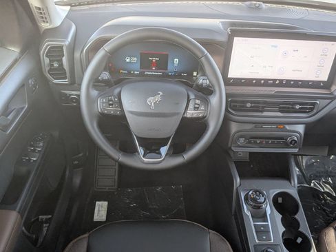 New 2025 Ford Bronco Sport Outer Banks w/ Outer Banks Tech Package+ AWD/4WD image 32