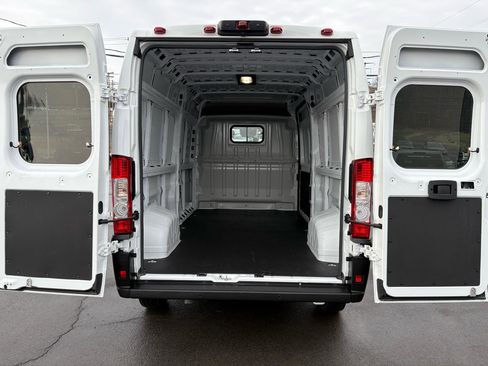 Used 2024 RAM ProMaster 2500 w/ Quick Order Package 22G SLT FWD image 27