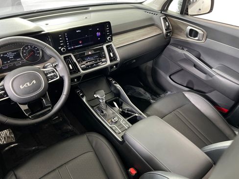 Used 2022 Kia Sorento S w/ Panoramic Sunroof Package image 24
