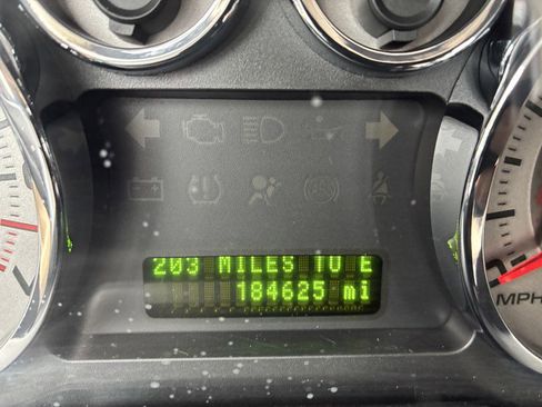 Used 2010 Ford Edge Limited image 8