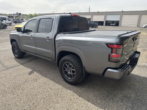 Used 2024 Nissan Frontier SV w/ SV Convenience Package AWD/4WD image 5