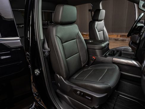 Used 2019 Chevrolet Silverado 1500 LTZ w/ LTZ Plus Package image 30