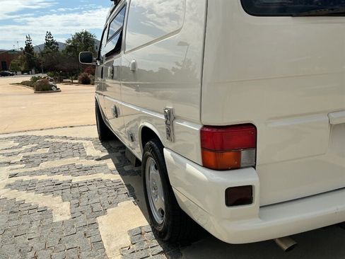 Used 2003 Volkswagen Eurovan Camper FWD image 16