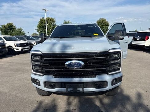 Used 2025 Ford F350 Platinum AWD/4WD image 2