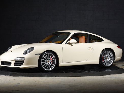 Used 2009 Porsche 911 Carrera S RWD image 2