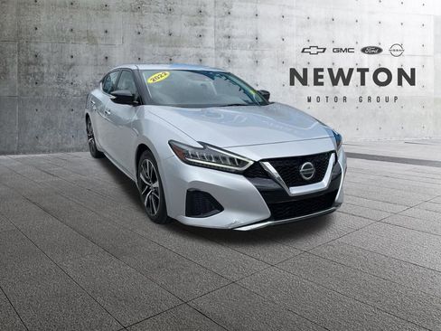 Used 2022 Nissan Maxima SV w/ Floor Mat Group FWD image 1
