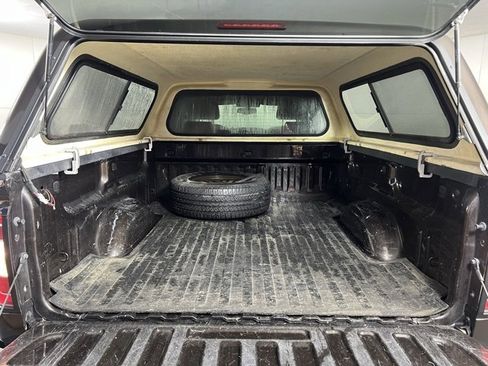 Used 2018 GMC Sierra 1500 SLT w/ SLT Premium Package image 27