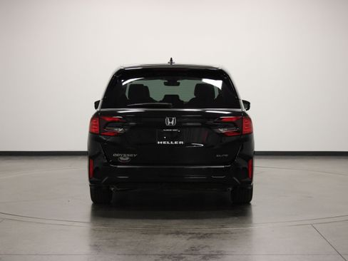 Used 2025 Honda Odyssey Elite image 7
