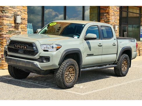Used 2022 Toyota Tacoma SR5 w/ Trail Edition AWD/4WD image 7