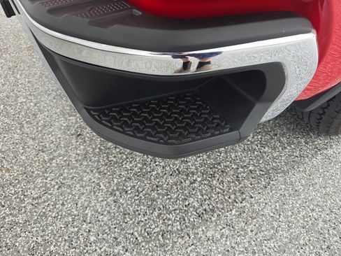 Used 2024 GMC Sierra 1500 SLE AWD/4WD image 14