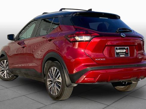 Used 2021 Nissan Kicks SV FWD image 12
