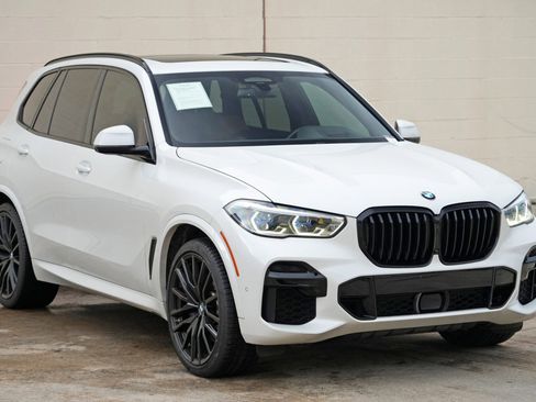 Used 2023 BMW X5 xDrive40i w/ Executive Package AWD/4WD image 60