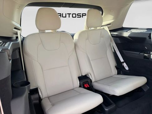 Used 2020 Volvo XC90 T6 Momentum w/ Protection Package Premier AWD/4WD image 34