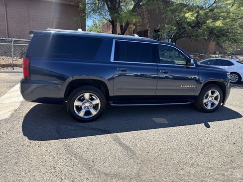 Used 2019 Chevrolet Suburban Premier AWD/4WD image 9