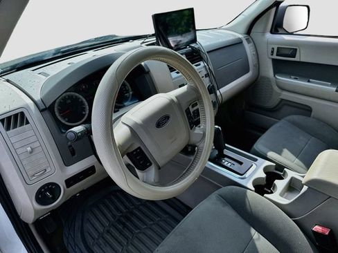 Used 2010 Ford Escape XLT FWD image 10