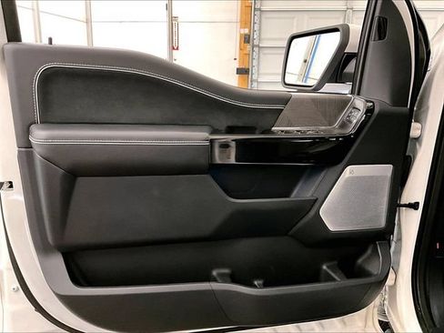 Used 2024 Ford F150 Lightning Platinum AWD/4WD image 22