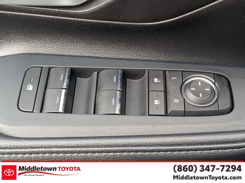 Certified 2024 Toyota Grand Highlander AWD image 12