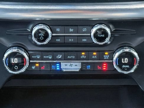 Used 2021 Ford F150 Lariat w/ Equipment Group 502A High AWD/4WD image 27