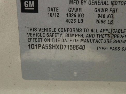 Used 2013 Chevrolet Cruze LS image 9