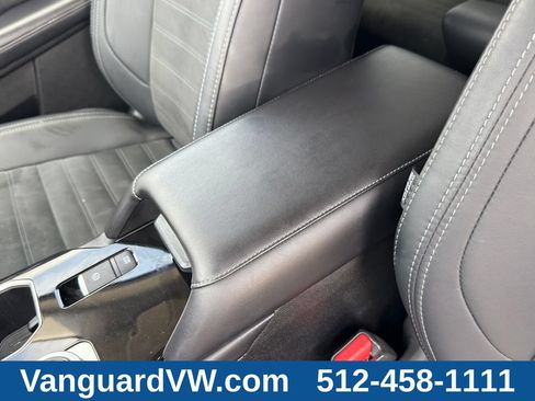 Used 2025 Mitsubishi Outlander SE FWD image 15