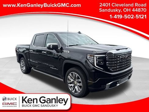 Used 2023 GMC Sierra 1500 Denali w/ Denali Reserve Package AWD/4WD image 1