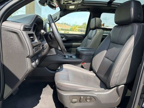 Used 2023 Chevrolet Suburban RST w/ Sport Performance Package AWD/4WD image 22