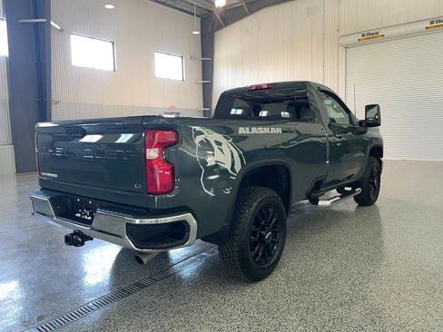 Used 2025 Chevrolet Silverado 2500 LT AWD/4WD image 15