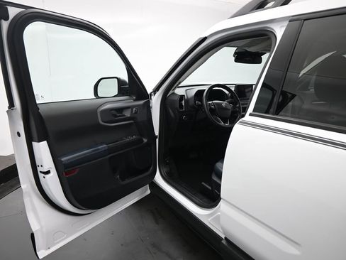 Certified 2023 Ford Bronco Sport Outer Banks w/ Tech Package image 9