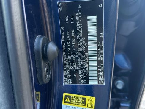 Used 2016 Toyota Highlander XLE image 31