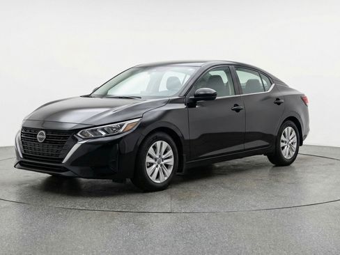 Used 2025 Nissan Sentra S FWD image 3