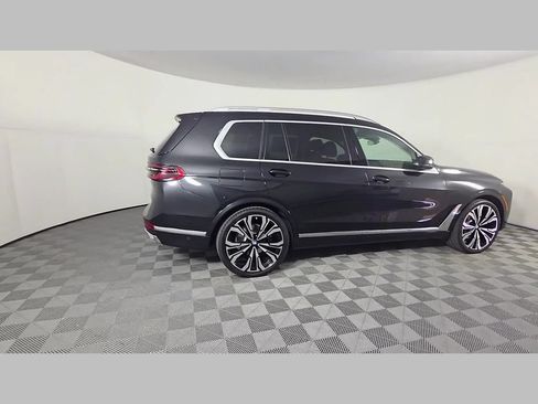 Used 2024 BMW X7 xDrive40i AWD/4WD image 38