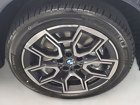 Used 2025 BMW X1 xDrive28i w/ Convenience Package image 3