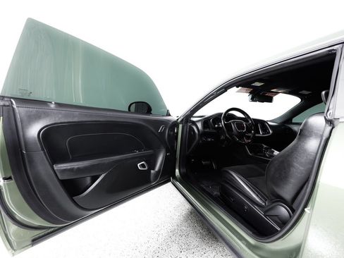 Used 2022 Dodge Challenger R/T w/ Plus Package RWD image 17