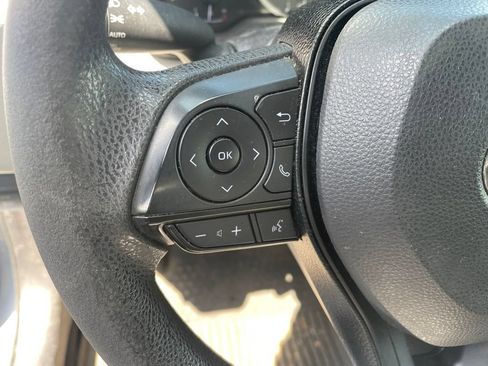 Used 2021 Toyota Corolla LE FWD image 10
