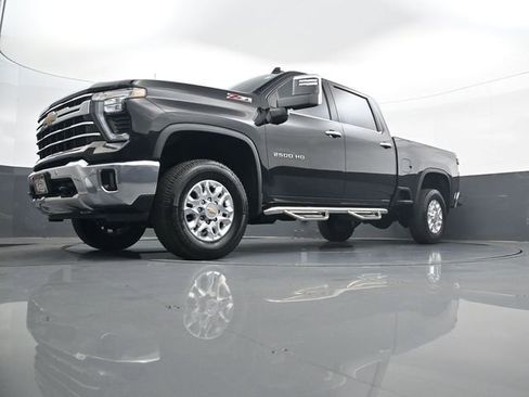 Used 2024 Chevrolet Silverado 2500 LTZ w/ LTZ Convenience Package AWD/4WD image 21