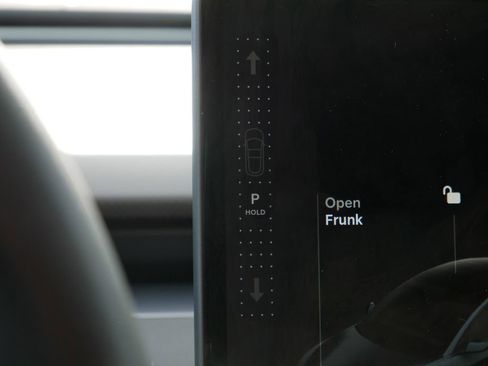 Used 2024 Tesla Model 3 Performance image 23