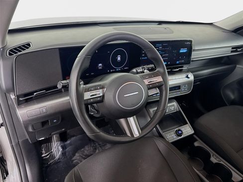 Certified 2024 Hyundai Kona SEL FWD image 9