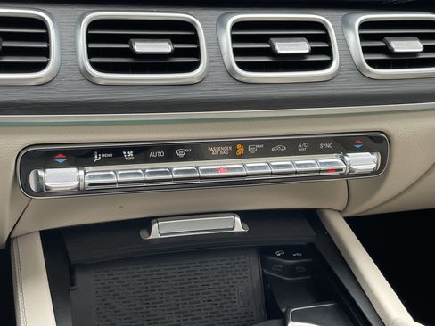 Certified 2023 Mercedes-Benz GLS 450 4MATIC image 35