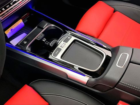 New 2026 Mercedes-Benz GLB 35 AMG 4MATIC image 8