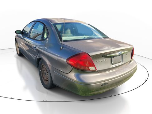 Used 2003 Ford Taurus LX FWD image 6