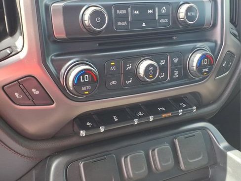 Used 2017 GMC Sierra 1500 SLT w/ All Terrain Package AWD/4WD image 8
