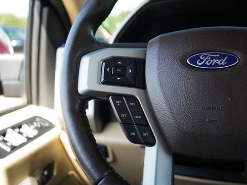 Used 2018 Ford F150 Lariat AWD/4WD image 32