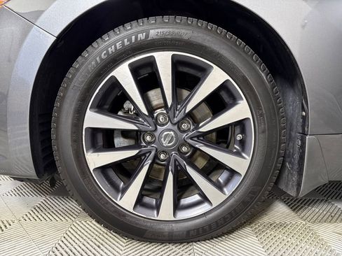 Used 2016 Nissan Altima 2.5 SV w/ Convenience Package image 20