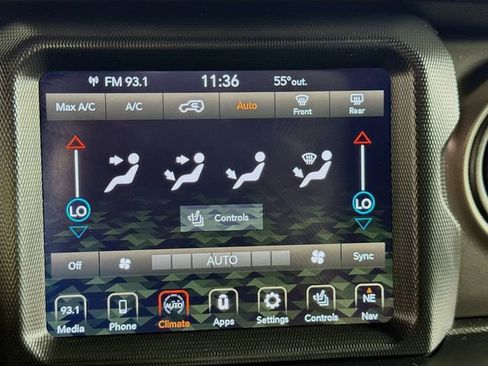 Used 2021 Jeep Wrangler Unlimited Sport AWD/4WD image 20