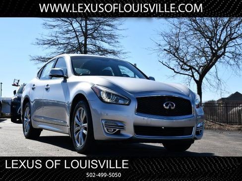 Used 2019 INFINITI Q70 Luxe w/ Proactive Package image 1