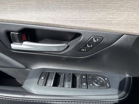 Certified 2024 Toyota Grand Highlander AWD image 8