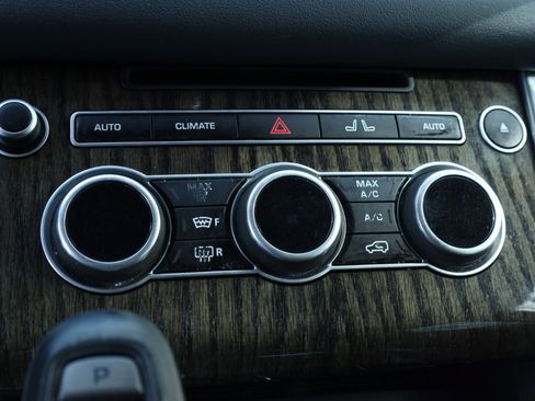 Used 2014 Land Rover Range Rover Sport Supercharged image 12