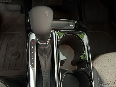 Used 2024 Chevrolet Trax LT w/ Driver Confidence Package image 41